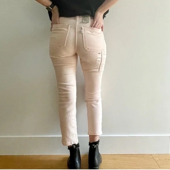 NWT LEVI'S 724 HIGH RISE STRAIGHT CROPPED soft pink -  26 - Picture 3 of 16
